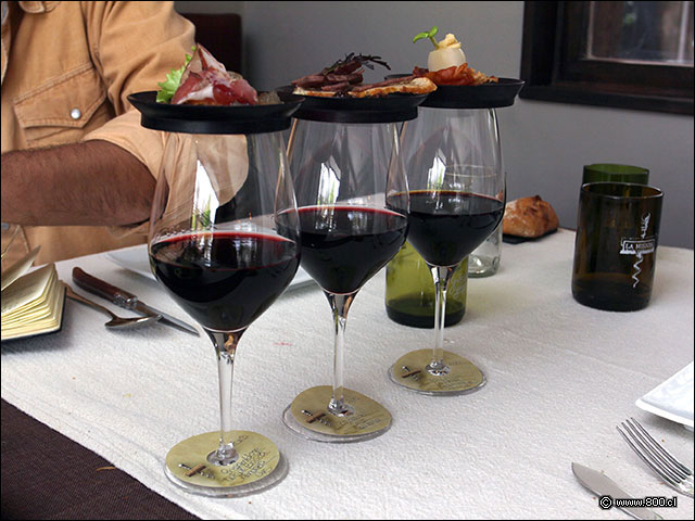 Degustaci�n de Vinos con sus respectivas tapas - La Misi�n
