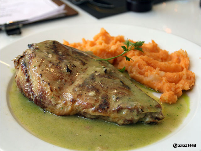 Un cl�sico que necesita pocos adornos este Costillar con Pur� Picante - La Soga