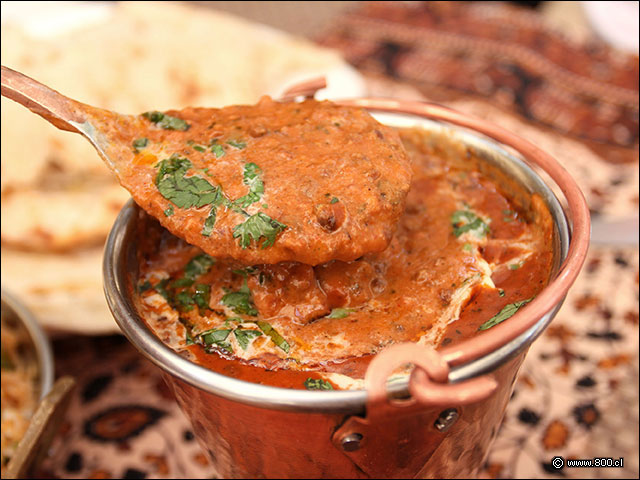 Dal Makhani, mix de lentejas cocinadas en mantequilla y especias