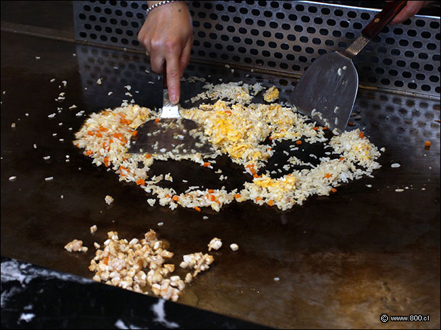 Arroz frito con huevo y verduras en Sabor y Aroma Restaurante Sabor y Aroma Fotos de Platos