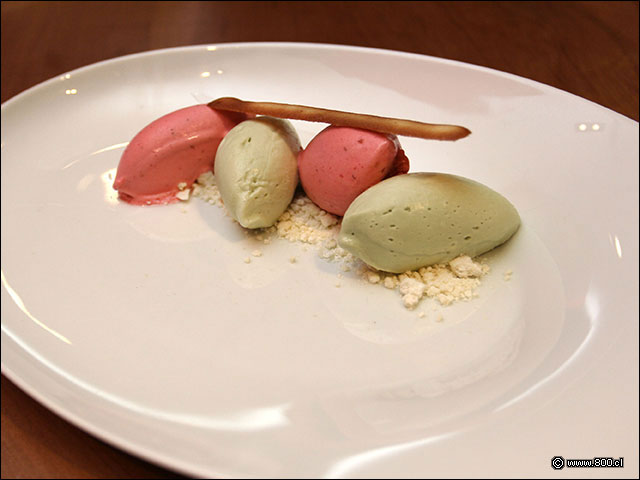 Degustacin de helados artesanales sobre arena de merengue - Shinsei - Renaissance