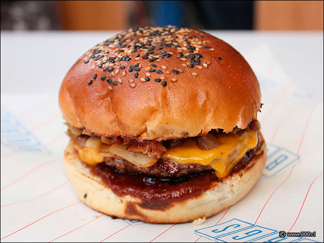 La golosa hamburguesa Tex, con todo el cl�sico sabor gringo - Burgs