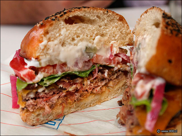 La Hamburguesa De Lujo por dentro - Burgs