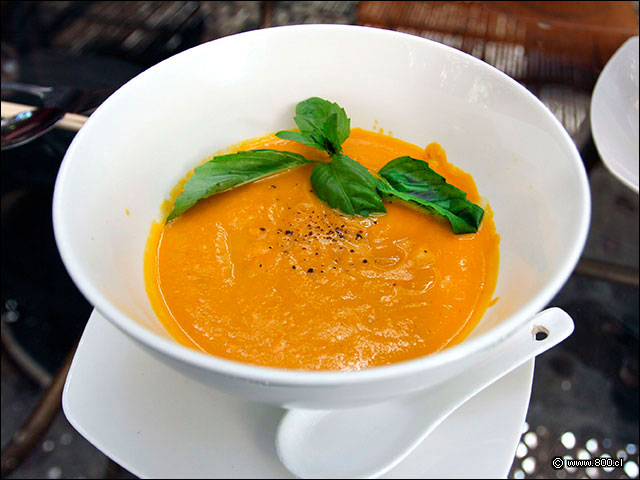 Crema de zapallo y camarones