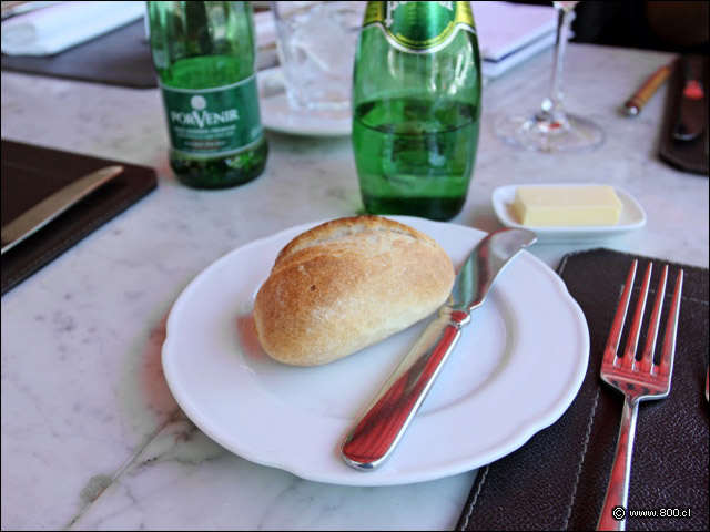 Postura de mesa - Cascade Bistr Caf - BordeRo