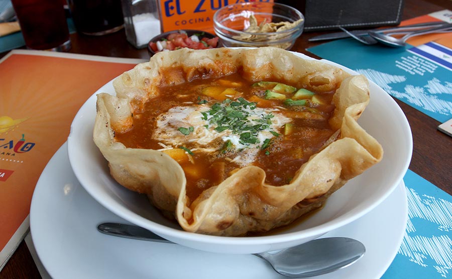 Sopa de Tortilla - El Zcalo - Providencia (El Salvador)