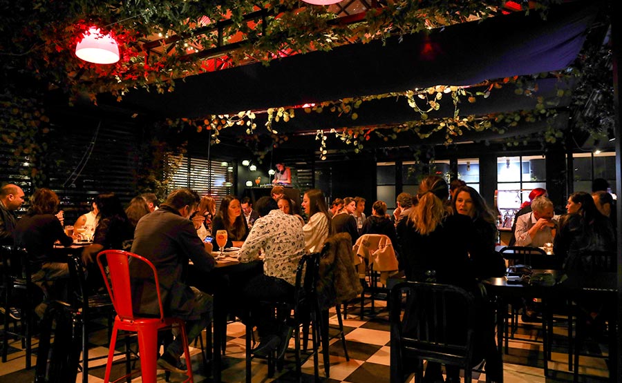 El bar 