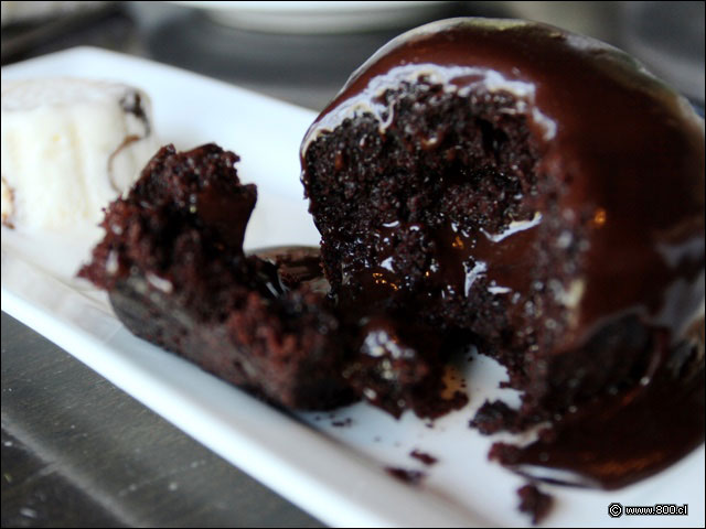 Volcn de Chocolate en restaurante Cocoa - Cocoa 2023 - La Dehesa