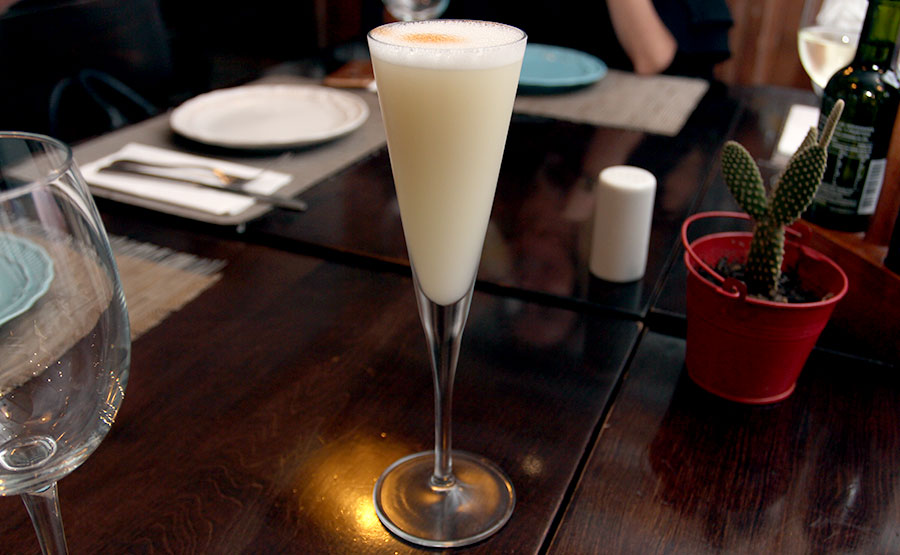 El Pisco Sour de Mulato - Mulato Restaurant