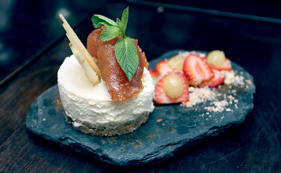 Cheesecake con dulce de membrillos - Mulato Restaurant