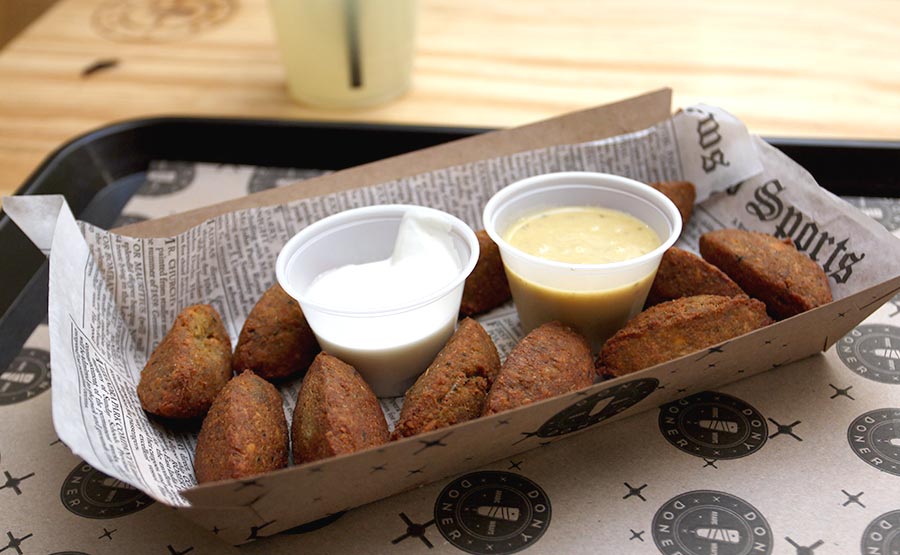 Falafel Fritos con Salsas - Dony Doner (Providencia)