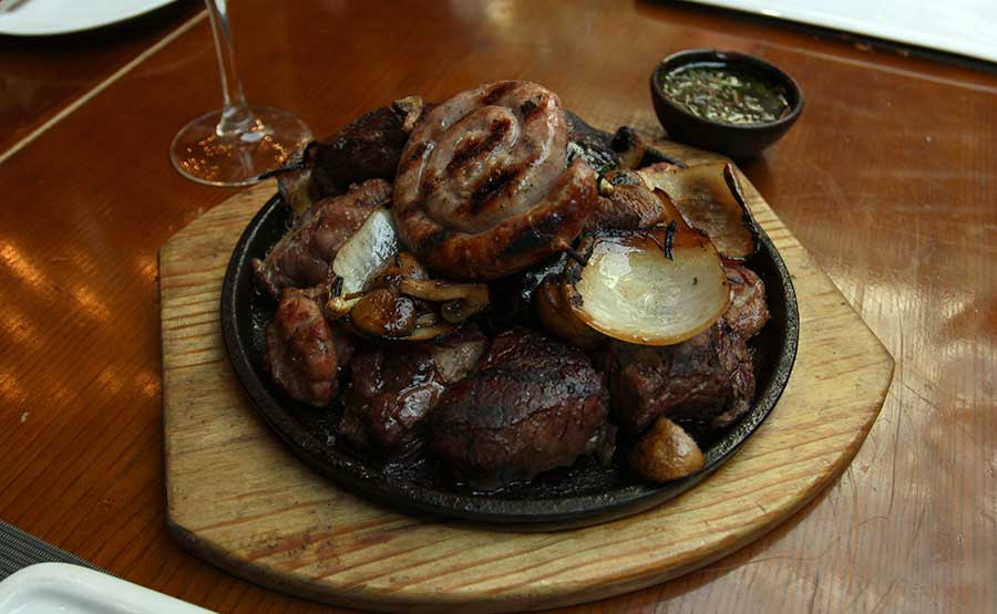 Tabla A la Parrilla. - Quitral (Paseo Lastarria)