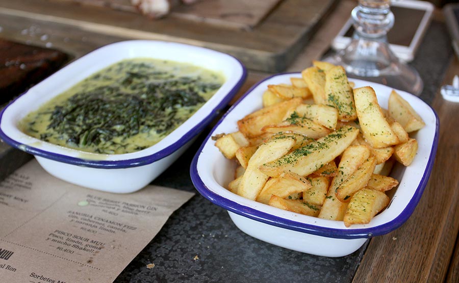 Espinacas a la crema y Papas fritas