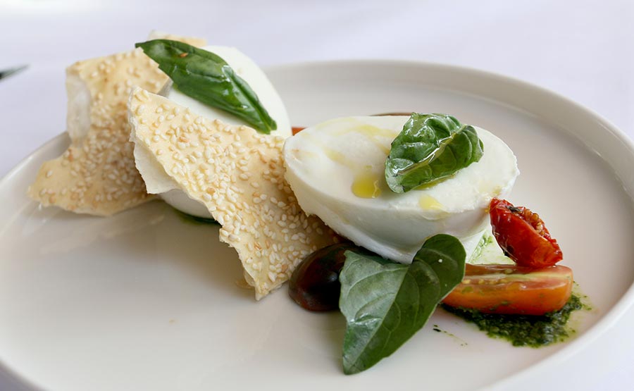 Mozarella fresca capresse - Senso - Mandarin Oriental Santiago