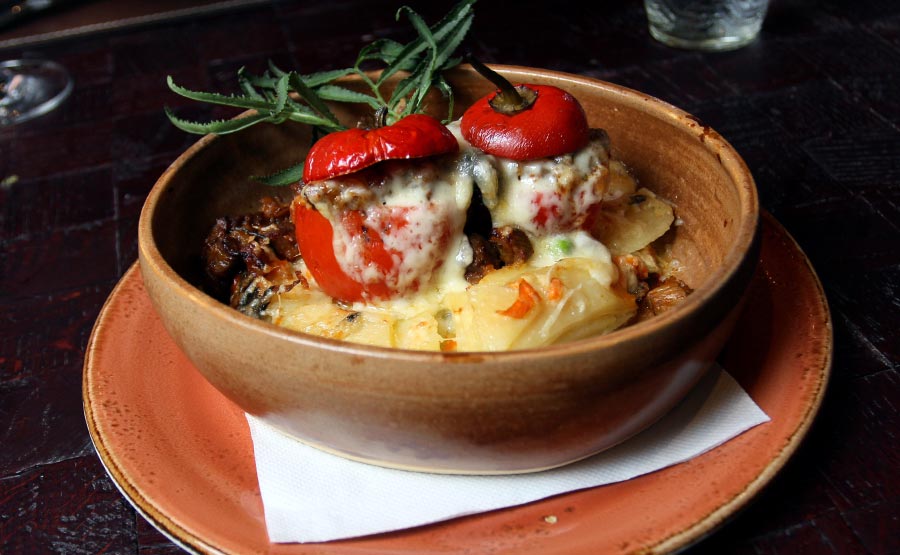 Rocoto Relleno, un plato difcil de encontrar el Chile