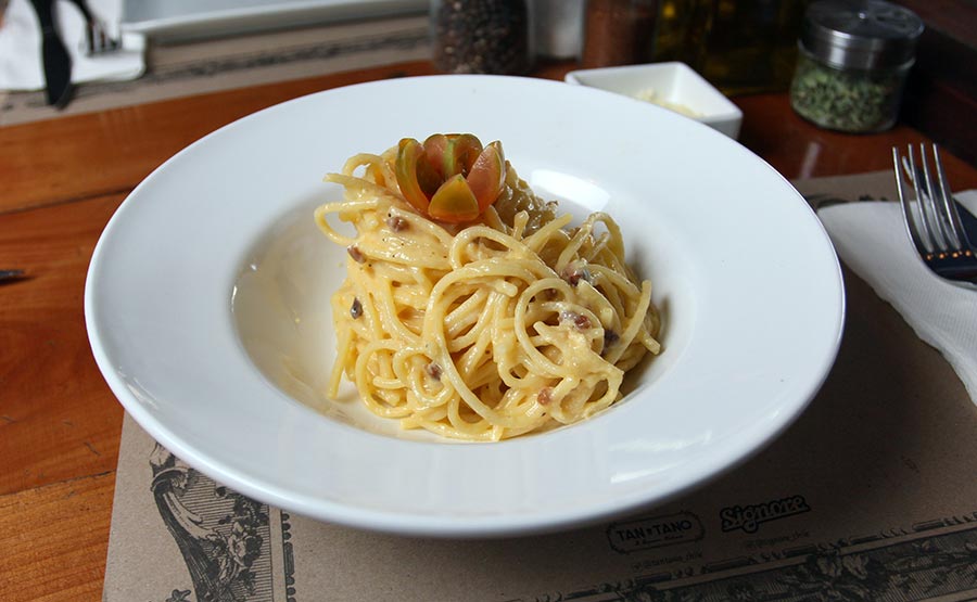 Spaghetti alla Carbonara  - Signore Pizza