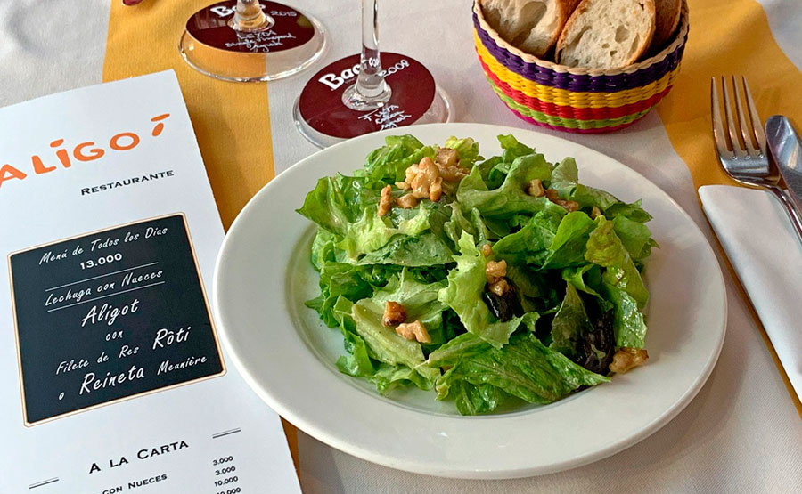 La ensalada inicial del men de Aligot - Aligot