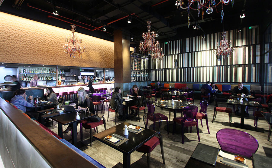 Saln del restaurante Tempura en Parque Arauco