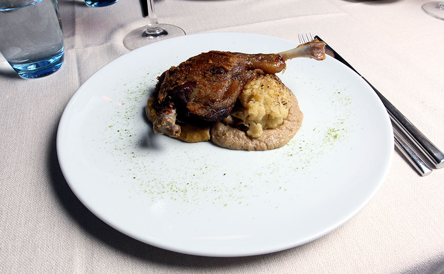 Confit de Canard con Pur de Coliflor