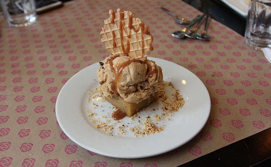 Brownie de Chocolate Blanco - Emporio La Rosa (Alto La Condes)