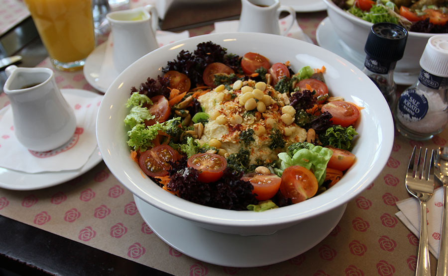 Ensalada de Hummus - Emporio La Rosa (Alto La Condes)