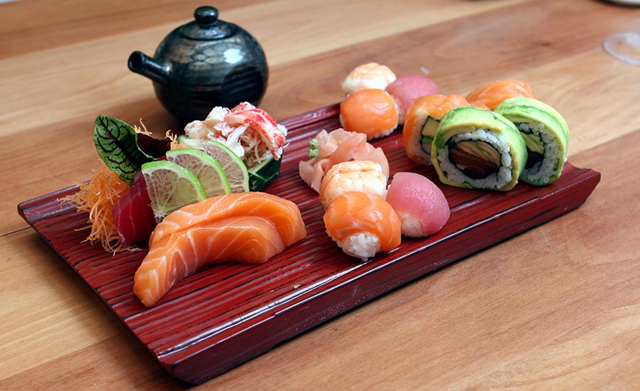 Mix de nigiri y sashimi