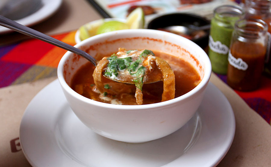 Sopa de Tortilla en formato personal - El Zcalo - Providencia (El Salvador)