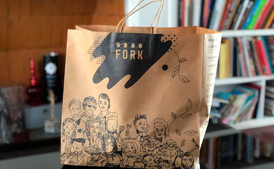 El empaque del pedido de Fork