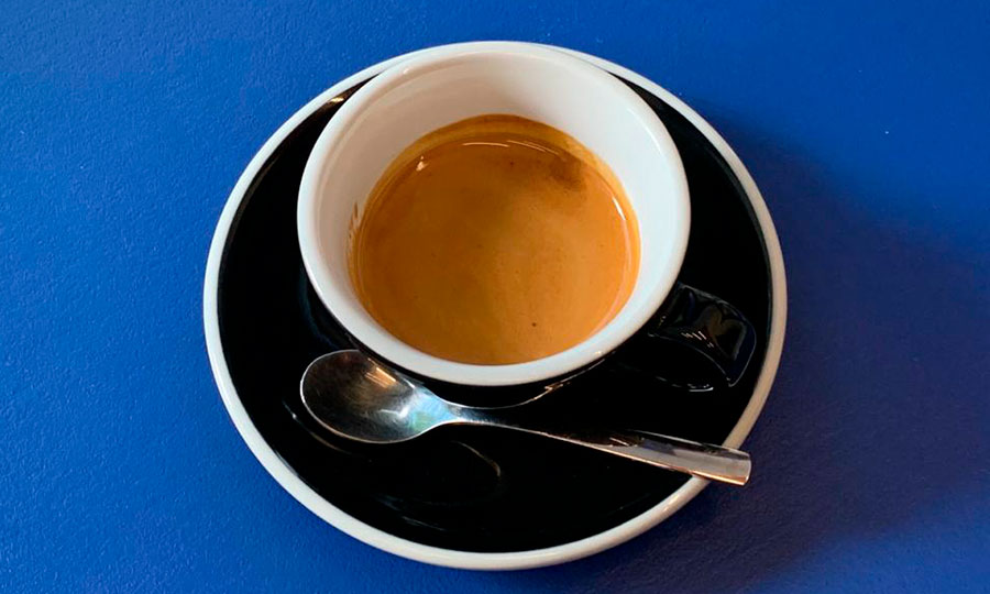 Un impecable espresso doble de especialidad - Felix Caf