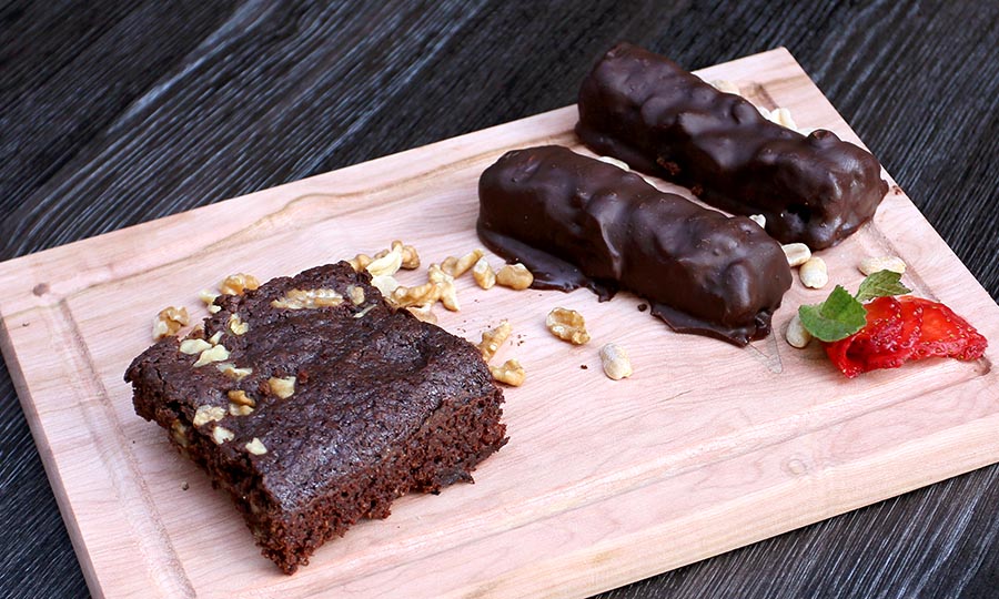 Postre Signature brownie y Snicker - VGN Vegan Sushi (Cantagallo)
