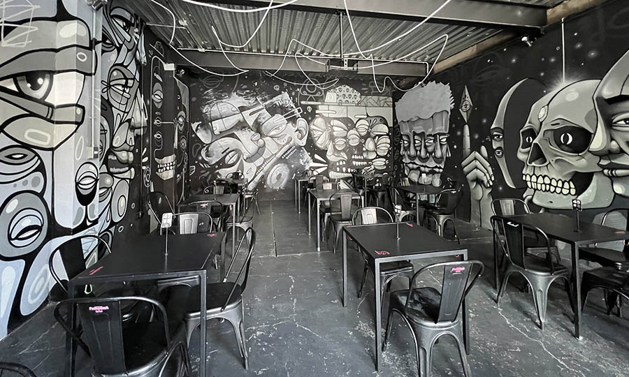 El saln interior - Oculto Beergarden