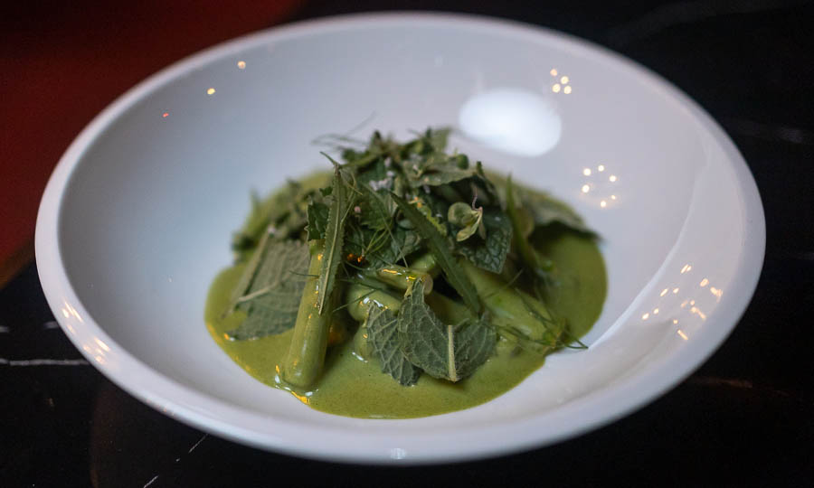 Ensalada de espárragos y menta
