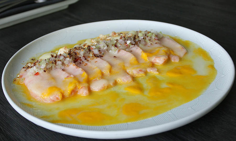 Tiradito de salmón
