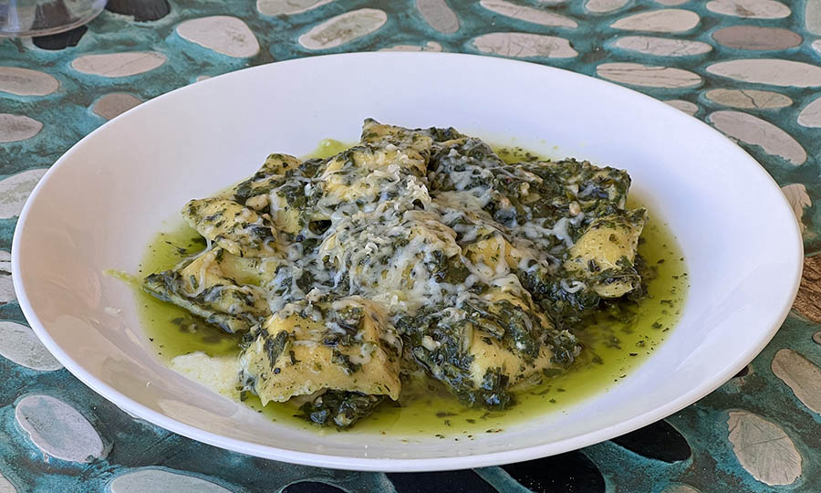 Aplausos para estos Ravioles de queso y ricotta al pesto - Colores de Pisco