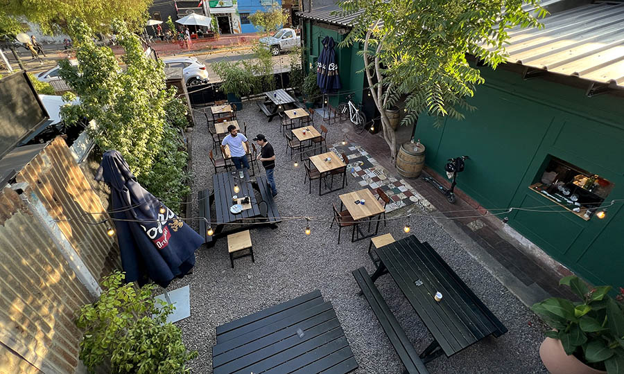 El patio del Espacio Sociedad 0306