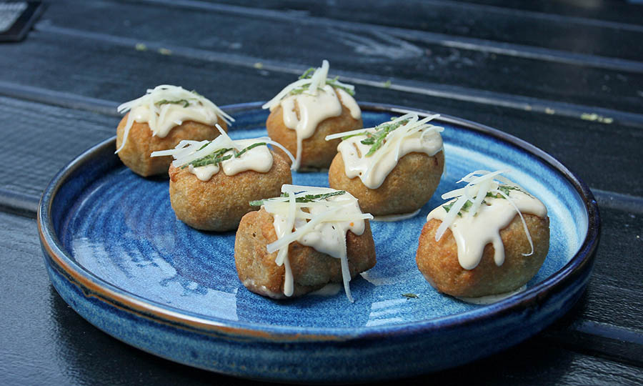 Croquetas de setas y parmesano - Primitivo en Espacio Sociedad 0306