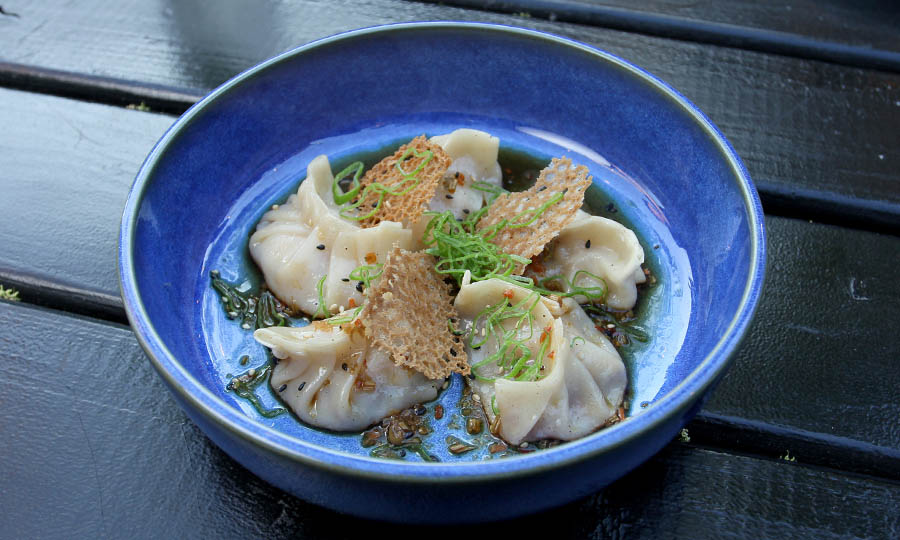Gyosas de camarón y kimchi