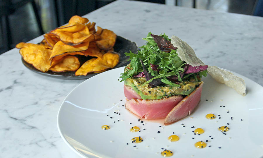 Tapa de Tartar de atún a las brasas