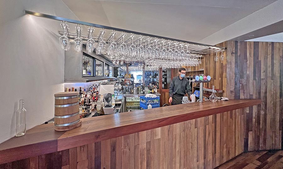 La barra de café y coctelería de Aligot Restaurante Aligot Fotos del Lugar