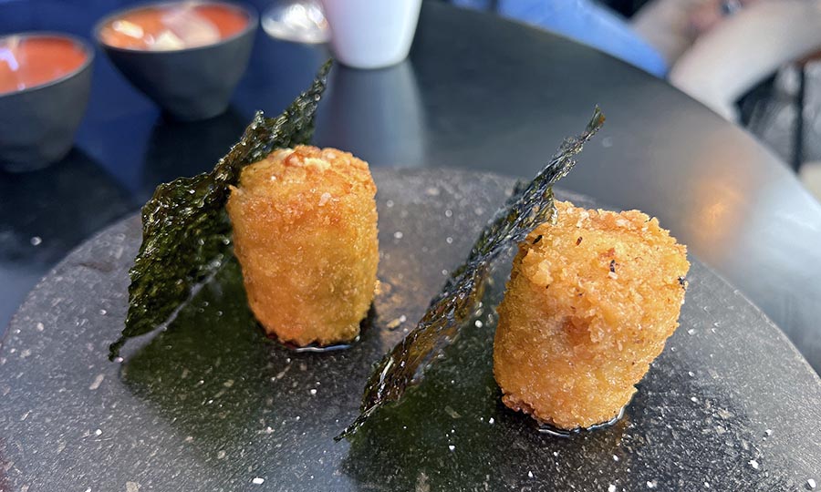 Tapa de koroke centolla foie grass