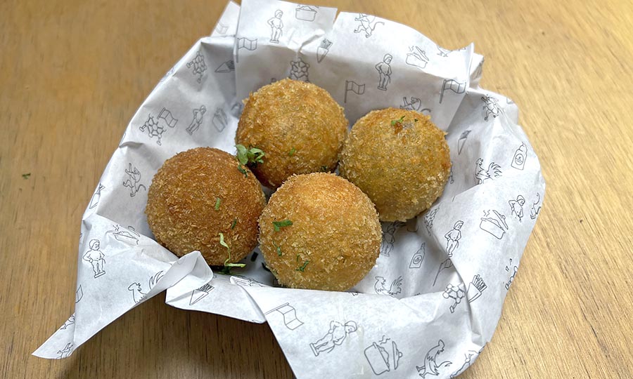 Bitterballen croquetas de carne