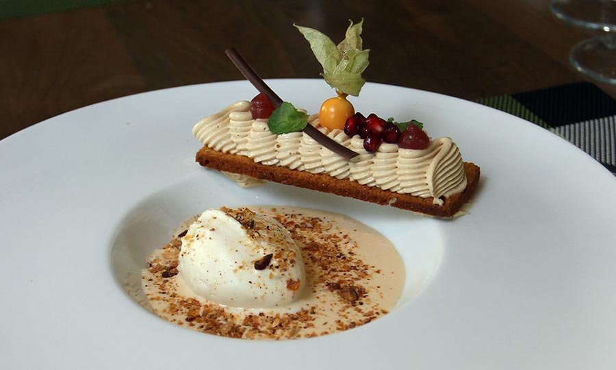 Postre De Navidad y más - Malakita Resturant