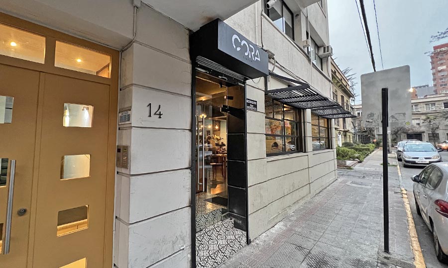 Fotos del restaurante CORA bistro del chef Manuel Balmaceda, agosto 2022 - CORA bistró