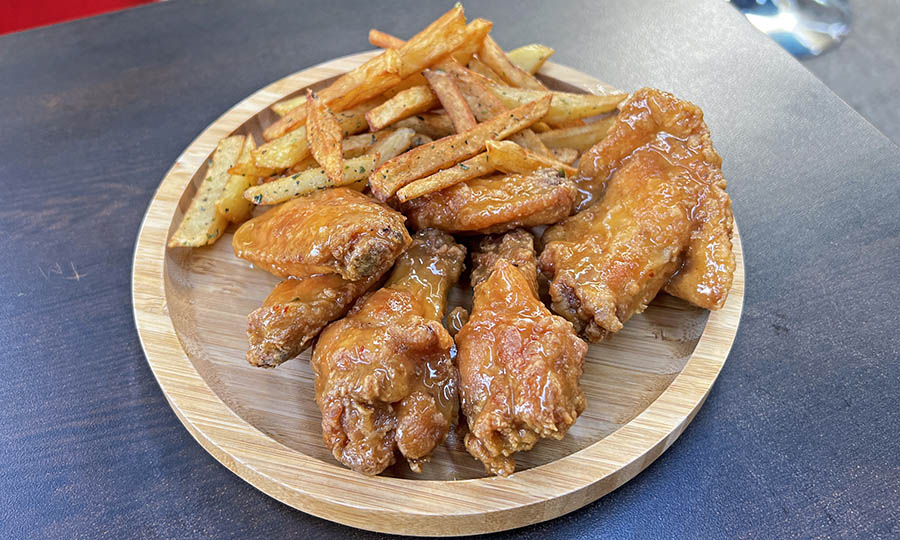 Alitas de pollo con salsa agriducce