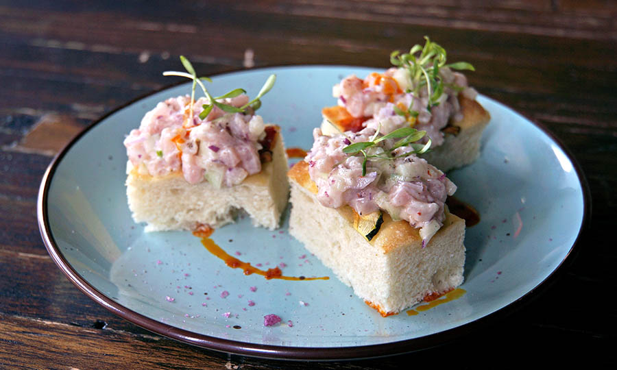 Canaps de ceviche en fugazza