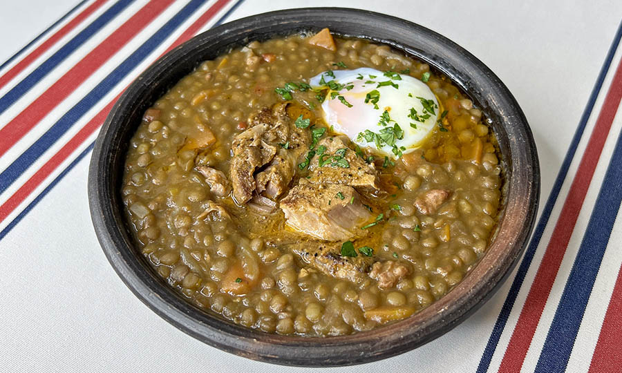 Lentejas de Don Cesar con cerdo - Baco Vino y Bistro