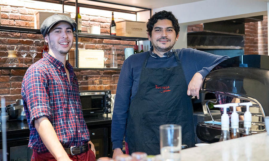 Emporio de salumeria y Caf de especialidad dentro de La Bottega Gandolini - La Bottega Gandolini