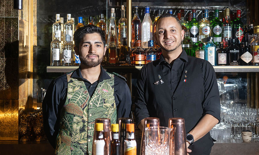 Parte del equipo de bar de Ceiba - Ceiba Rooftop