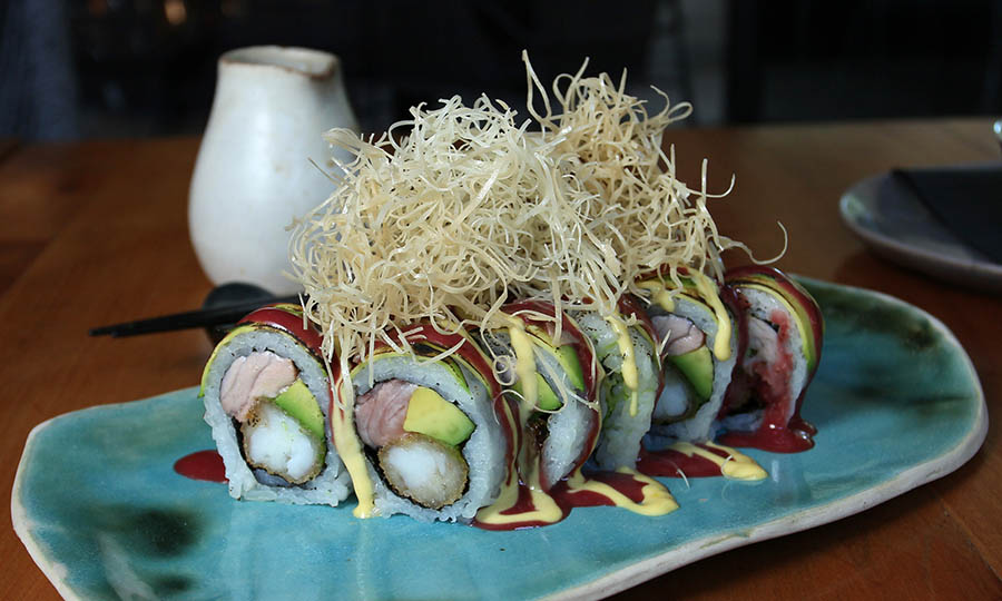 Roll Avocado Maki - Kiara Nikkei