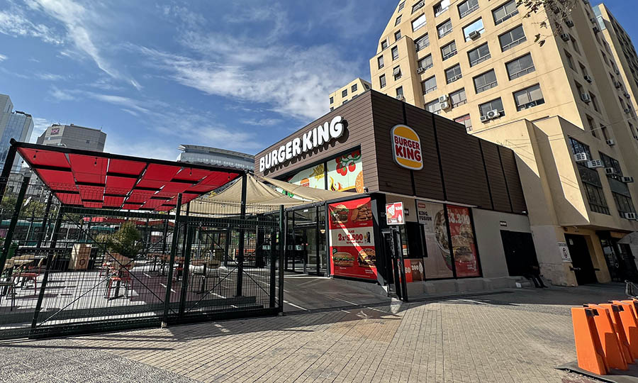 Fotos del Burger King de Hernando de Aguirre a la salida del Metro Tobalaba